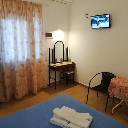 Anestis Studios Agios Georgios  Værelse billede