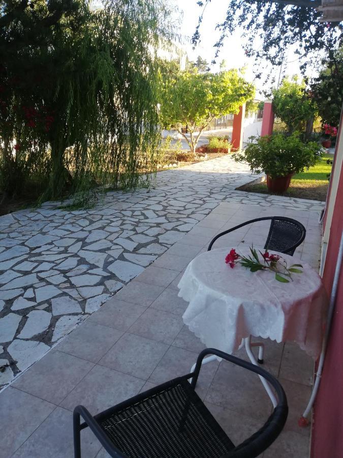 Anestis Studios Agios Georgios  Eksteriør billede