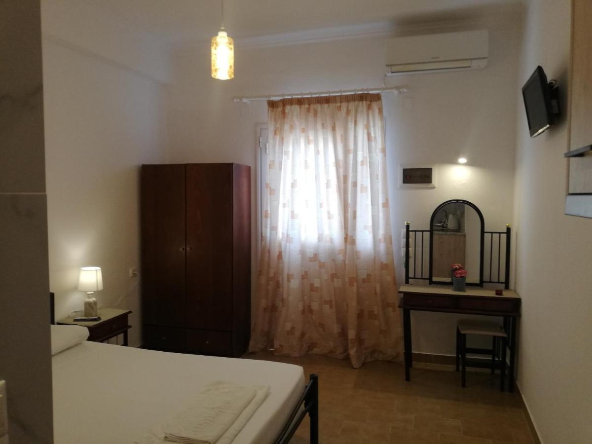 Anestis Studios Agios Georgios  Værelse billede